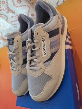 Adidas Trezoid 2 Men’s Light Gray/purple and Navy Casual Sneakers